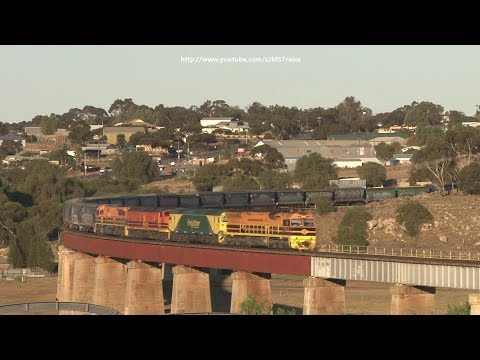 Railways of South Australia: Loaded GWA Grain Train 2182s in the Adelaide Hills