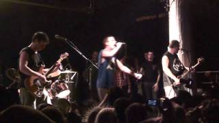 Subhumans - I Don't Wanna Die (Live @ Santos NYC 2011)