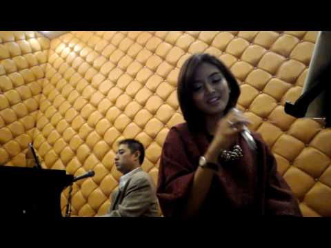 Witrie & Rene Sinclair - The Corrs - Runaway