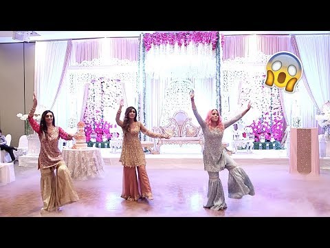 download lagu mp3 mp4 Bollywood Wedding Dance Groom Surprise Dance, download lagu Bollywood Wedding Dance Groom Surprise Dance gratis, unduh video klip Bollywood Wedding Dance Groom Surprise Dance