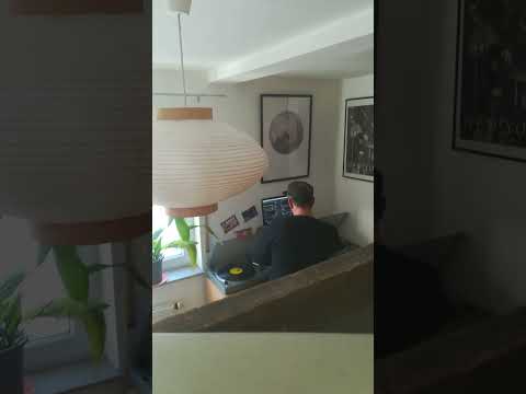 Friday morning mix(12.16.2022)with slowbasstian😉. Disco, nu Disco, deep house.