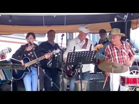 Den stora gåvan - Marie och Kjell-Evert med flera - Sjönevad 2022 Dragspels- o Spelmansstämman