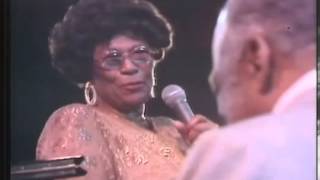 Swing scat Countie Basie and Ella Fitzgerald  A tisket A tasket   1978