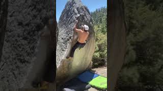 Video thumbnail of El Brute, V6. Black Mountain