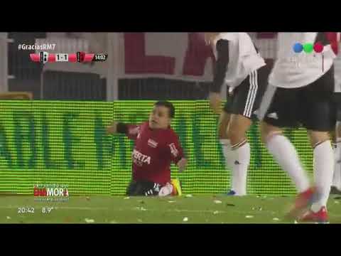 Gol de Brian Buley en la despedida de Mora