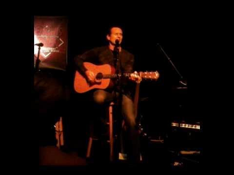 Kings of Leon's Use Somebody - by Michael Duff live Aug 09