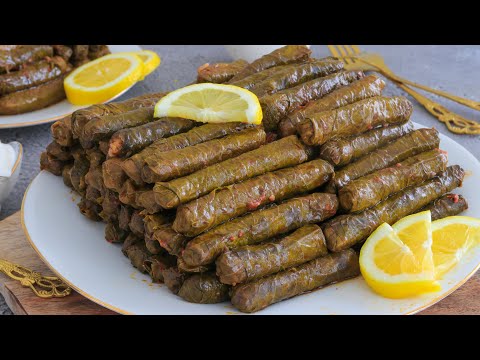 Turkish Stuffed Grape Leaves (Vegan) I Zeytinyagli Yaprak Sarmasi