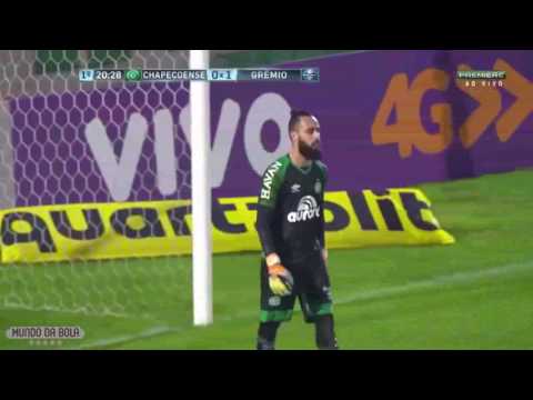 MICHEL DO GRÊMIO faz um GOLAÇO do MEIO CAMPO na chapecoense