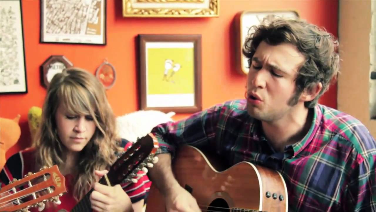 Santah - Teeth (live acoustic on Big Ugly Yellow Couch)