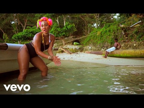 Kim Wierdo - Sexy And Mi Know It