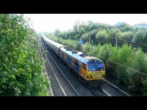 Caledonian Sleeper at Bamfurlong - 02nd October 2024