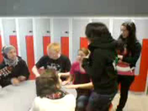 this is how 9b tätorp sings!