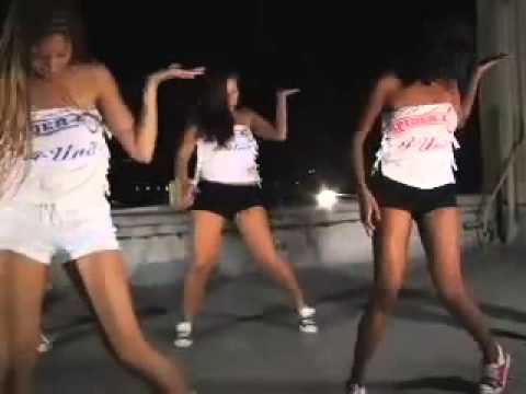 Spider Loc  -  Bluetiful World Remix Feat.  Papa Smurf, Piper