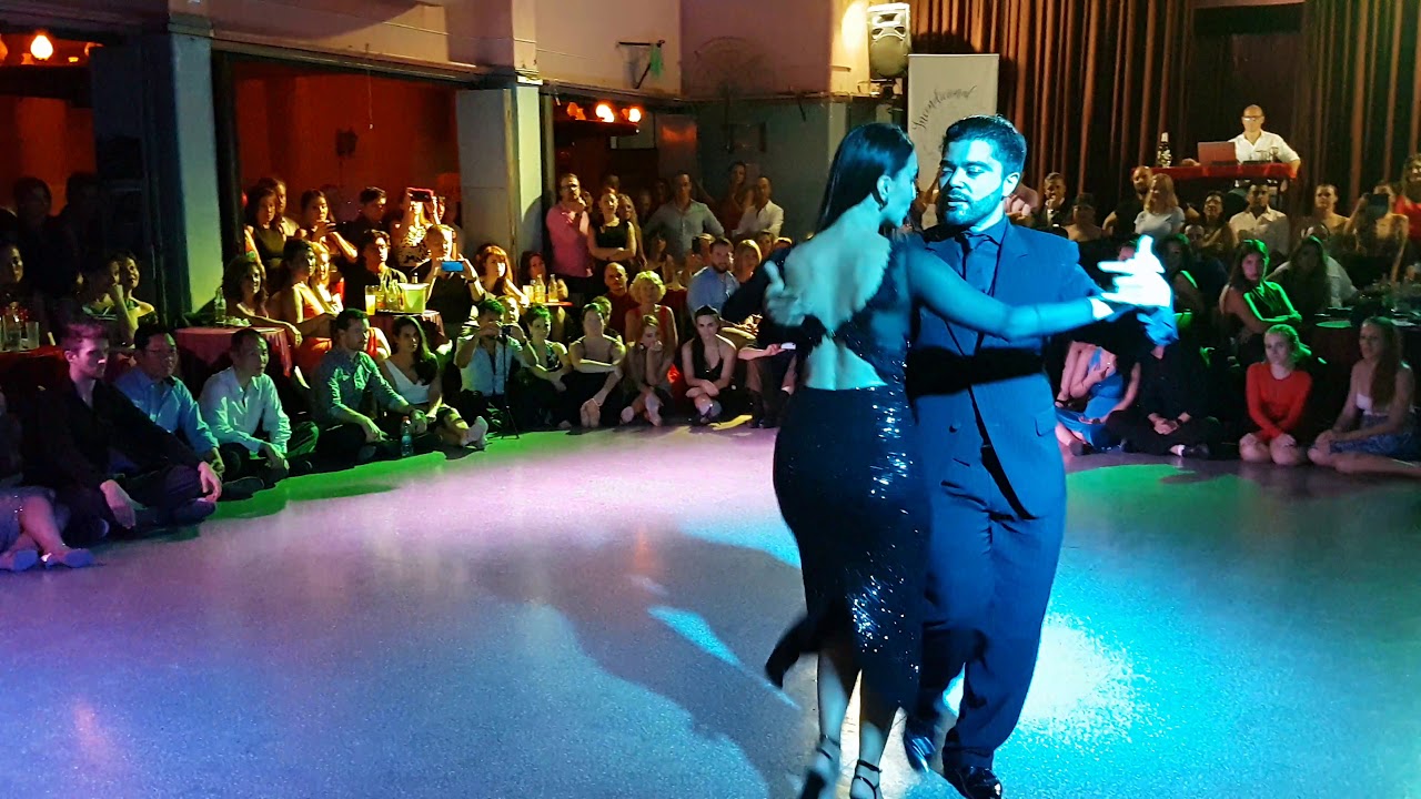 Magdalena Valdez y Cristhian Sosa. Argentina Tango Salón Festival en Viva La Pepa Milonga (2/2)