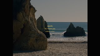 Musik-Video-Miniaturansicht zu Riptide Songtext von Vancouver Sleep Clinic feat. Amelia Magdalena
