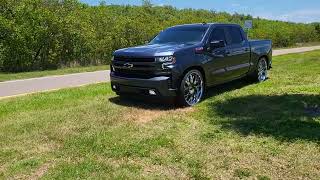 2021 Silverado rst 1500 diesel on 26s and a 3/5 IHC drop kit