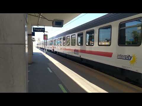 Intercity 704 Bari c.le - Roma Termini