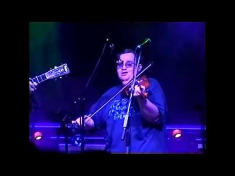 Billy Strings w/Michael Cleveland - Train That Carried My Girl From Town~)Black Mountain Rag