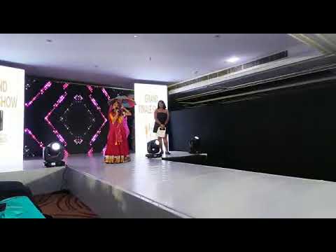 Ashvika's ramp walk in junior fashionista#confidence#beautiful prop#dress👌👌#won most confident kid.🥰