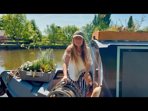 Is My Life Easy? Living in an Off-grid,  60ft Floating Narrowboat Home#239