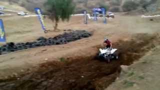 preview picture of video 'Yamaha YFZ450 through Mud'