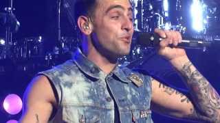 Hedley - Dreaming&#39;s for Sleeping (Windsor - March 1, 2014)