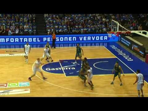 Basketballer Ross Bekkering stopt bij Donar