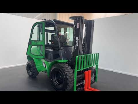 giraffe CPCD35-2WD - Rough Terrain Forklift - Image 2