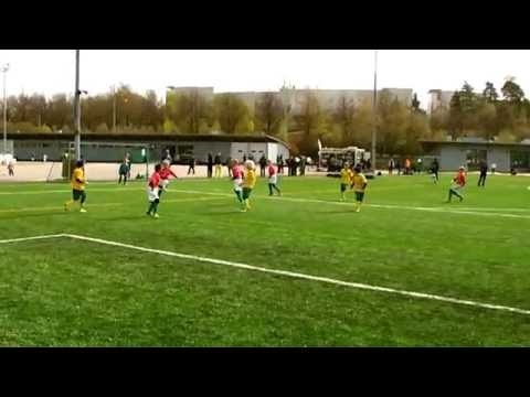 P04 Ilves Värit - TPV Punainen    4.5.2014