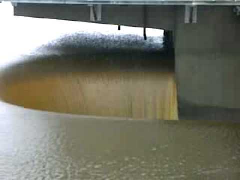 Powódź - Wielka woda w Poraju - Zalew 1 2010.05.18