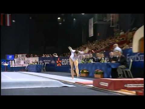 Eniko Korcsmaros - 2007 Glasgow Grand Prix Finals - Vault 2