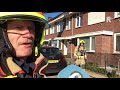 Brandweer over de omgevallen kraan