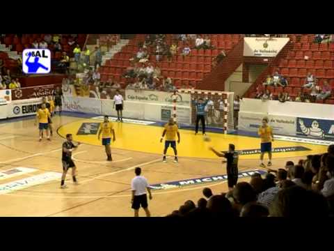 Cuatro Rayas Valladolid 28 - Ángel Ximénez Puente Genil 18