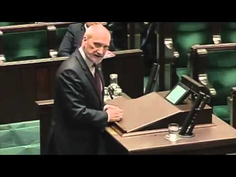 Rutgers CPIA: Antoni Macierewicz
