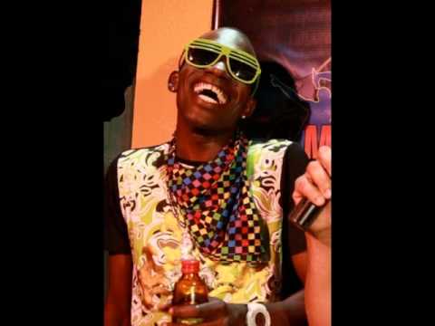 Tanto Blacks Ft. Timberlee - Me Dem Want {Buss Out Riddim} May 2011 {Fams House Records}