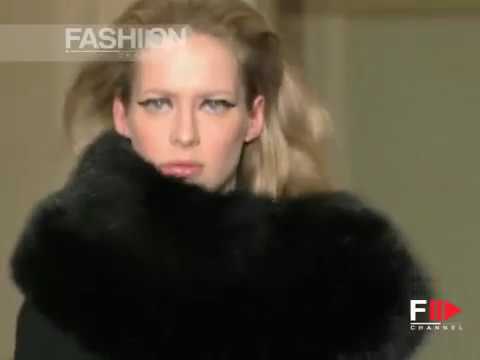 Fashion Show "Luisa Beccaria" Pret a Porter Women Autumn Winter 2003 2004 Milan 3 of 4