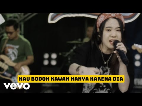 SICKMUSIC - Kekasih tolol lirik Via amelia