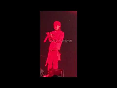 [Fancam] 'One Of A Kind' G-Dragon "Act.III, M.O.T.T.E" in Berlin