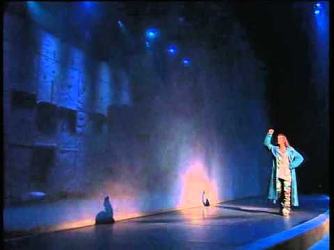 Notre Dame de Paris Original France version - 01"Le Temps des cathédrales"