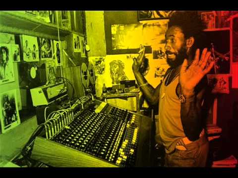 Lee Scratch Perry - Having a Party