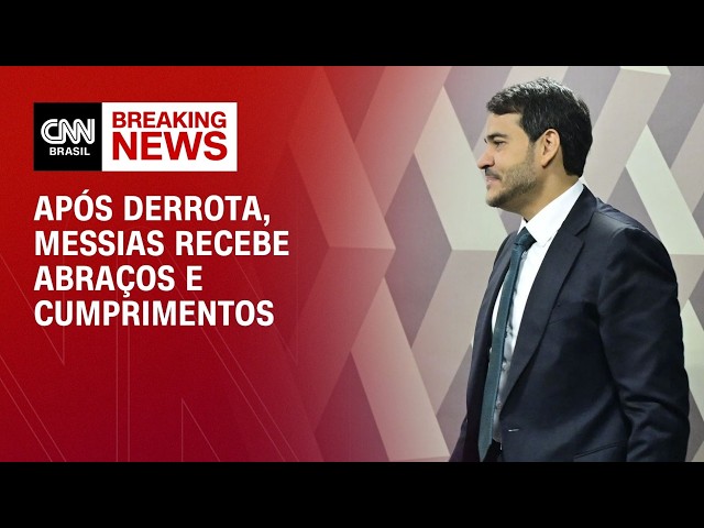 Jorge Messias recebe abraços e cumprimentos após rejeição ao STF | CNN PRIME TIME