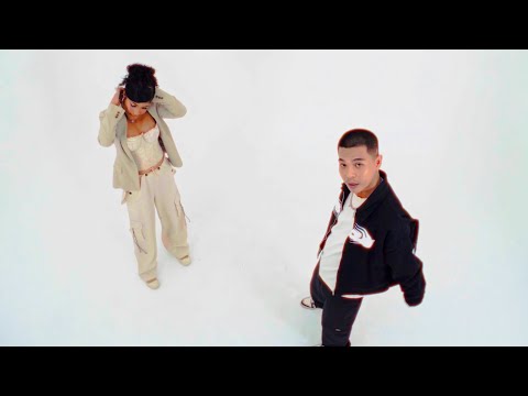 ELKEY - Bilik Dalam Metro Feat. Martha Fakdawer ( Official Music Video )