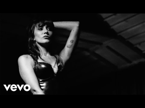 Jesse Jo Stark - billie don't be so mad (live session)