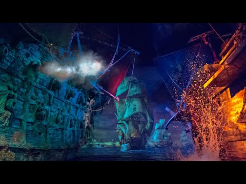 [AMAZING] PIRATES OF THE CARIBBEAN - SHANGHAI DISNEYLAND 2018 - FULL POV