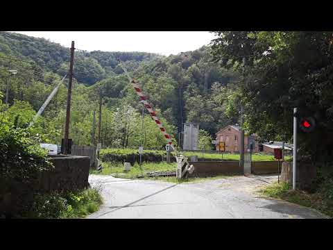 Passaggio a livello Mele (I)//Railroad crossing//Bahnübergang