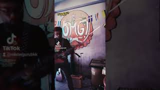 Saxon - 747 / Strangers in the Night - Guitar Intro - Mr. Guru