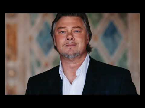 Rene Pape forgot the lyrics in Don Giovanni! (Fin ch'han dal vino)