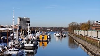 preview picture of video 'Hamburg, Finkenwerder, Blick auf Steendiekkanal zur Elbe - Full HD (1080p) Videobild'