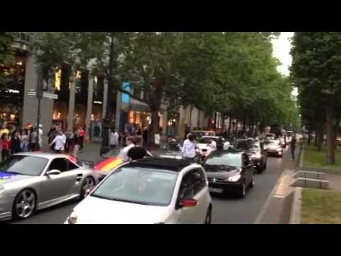 Autokosro auf dem Kudamm