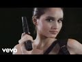 Cinta Laura Kiehl - Shoot Me (Video Clip)